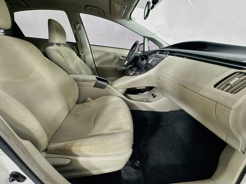Used 2015 Toyota Prius Two FWD image 32