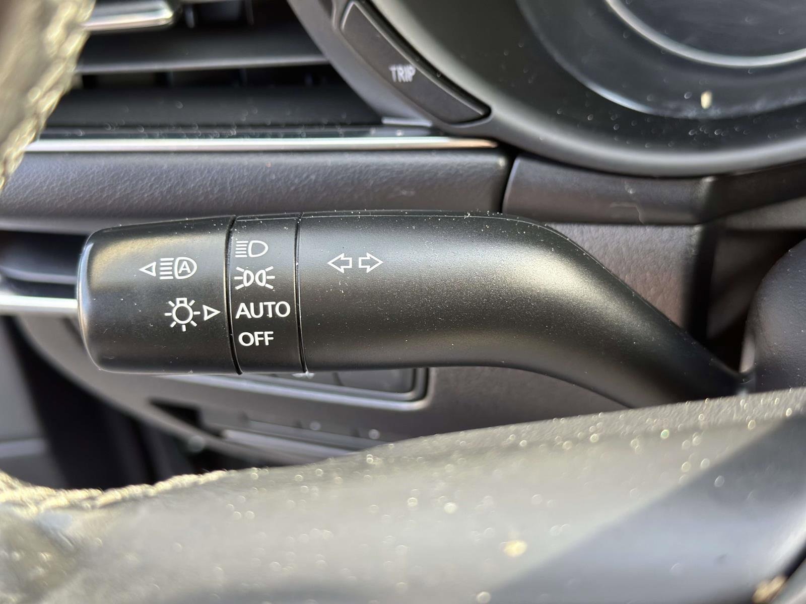 Used 2022 MAZDA MAZDA3 s image 16