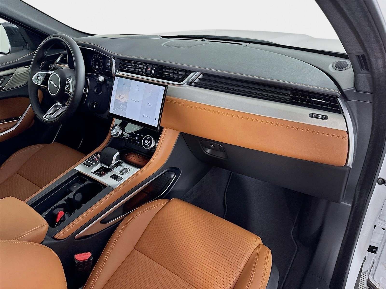 New 2026 Jaguar F-PACE R-Dynamic S AWD/4WD image 31
