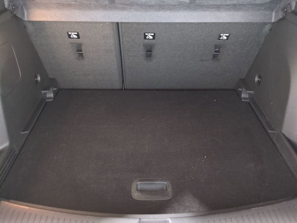 Used 2023 Buick Encore GX Preferred FWD image 37