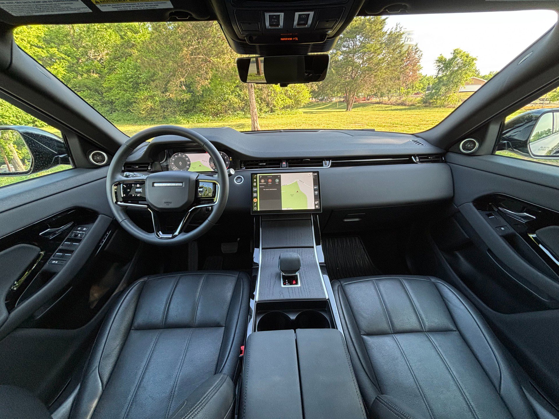 Used 2025 Land Rover Range Rover Evoque S AWD/4WD image 44