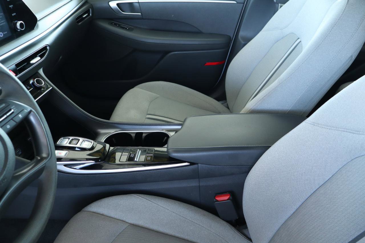 Used 2020 Hyundai Sonata SE FWD image 17