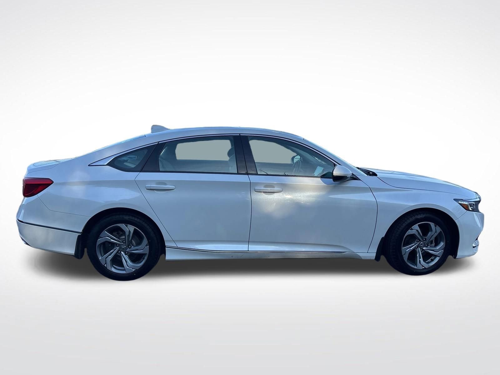 Certified 2018 Honda Accord EX-L image 5