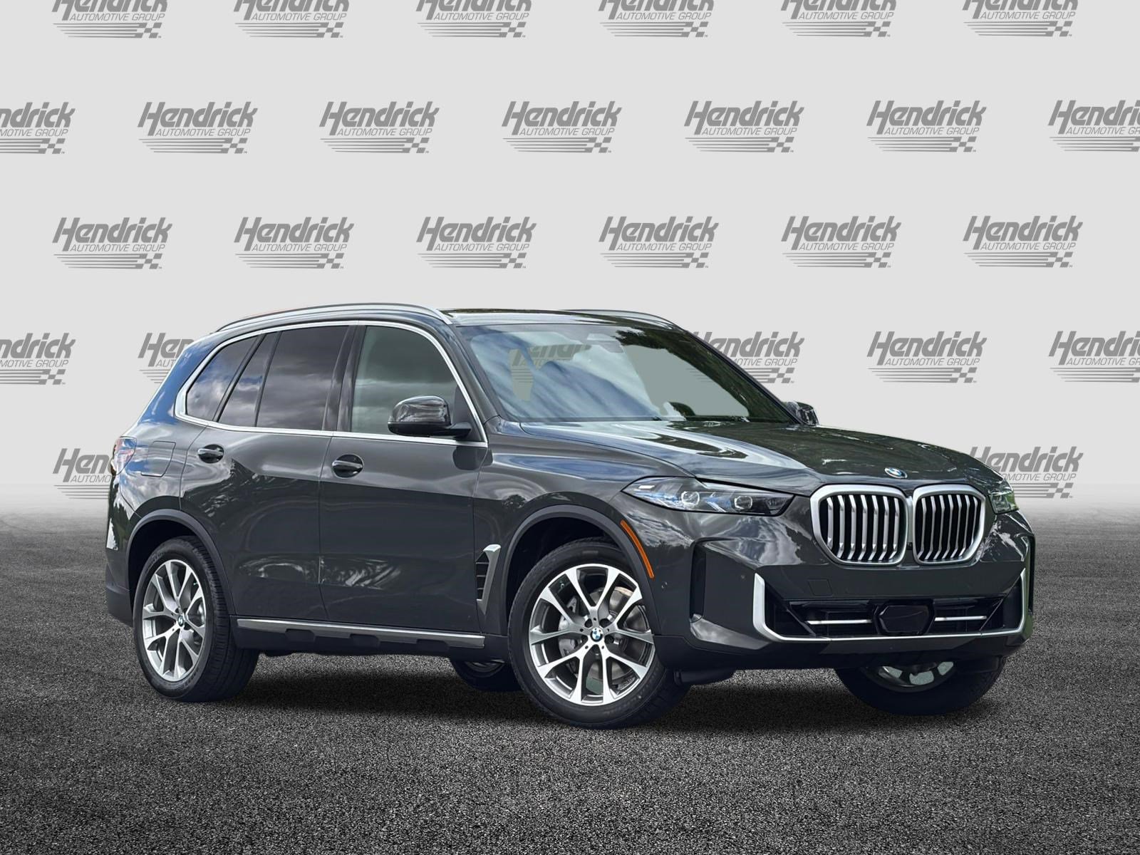 New 2026 BMW X5 xDrive40i w/ Premium Package AWD/4WD image 2