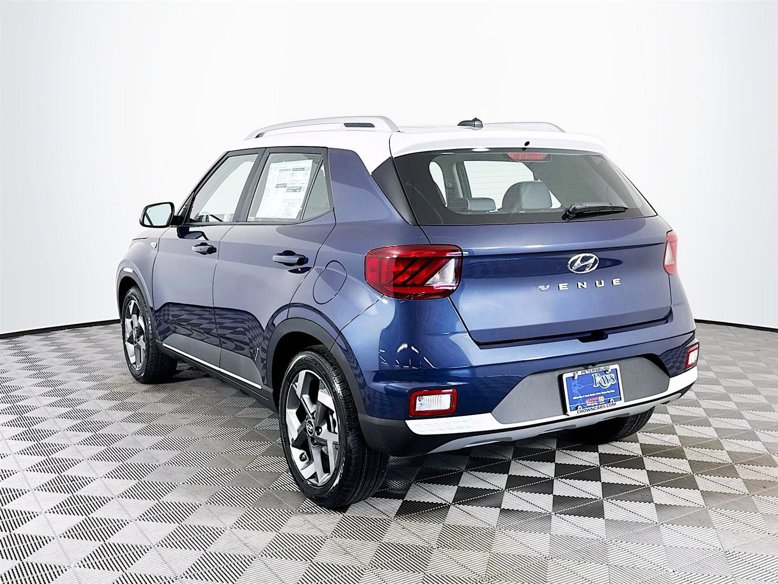 New 2025 Hyundai Venue Limited image 5