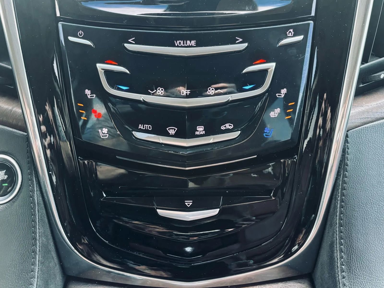 Used 2015 Cadillac Escalade ESV Premium image 35