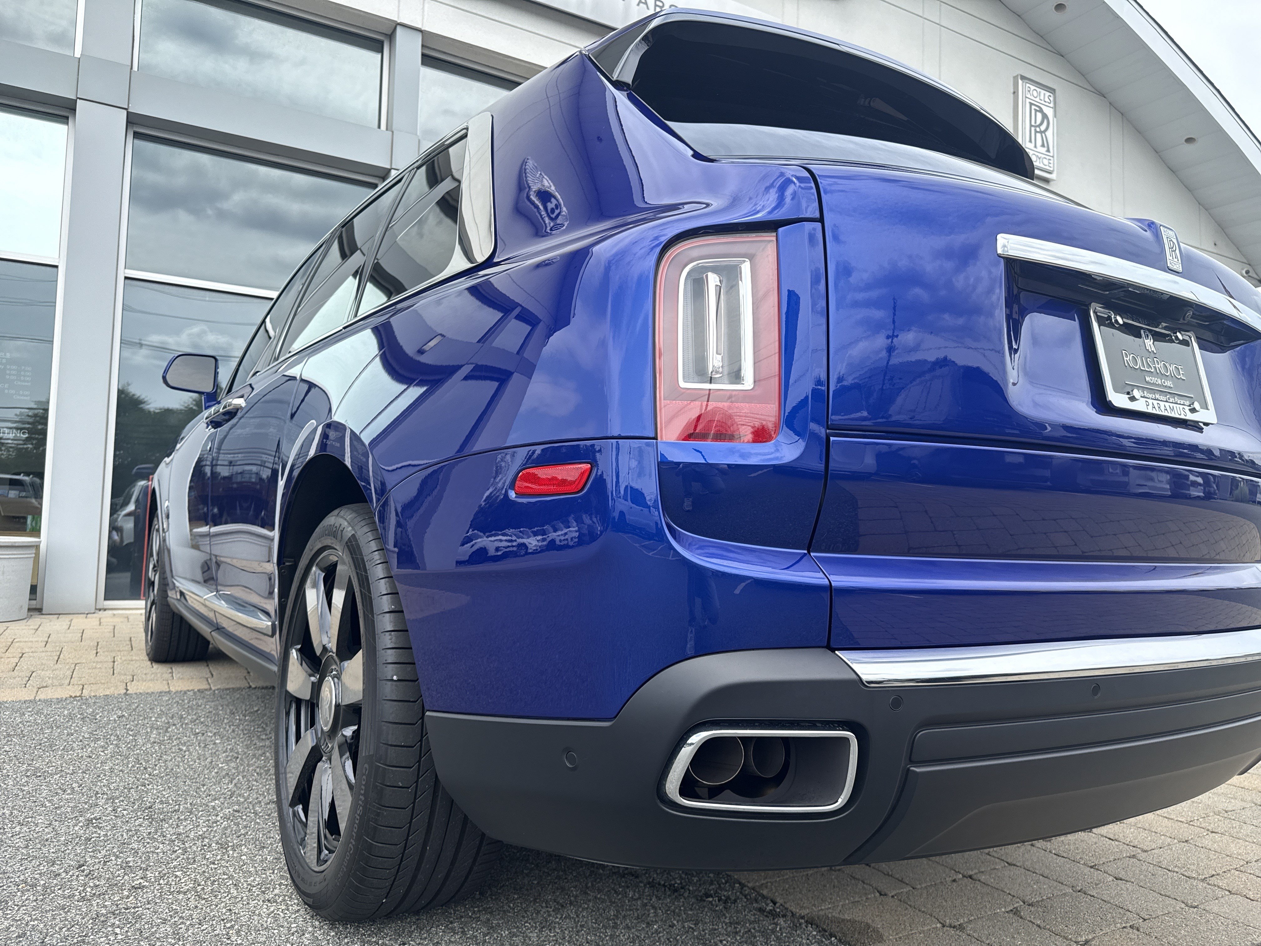 Certified 2021 Rolls-Royce Cullinan AWD/4WD image 46