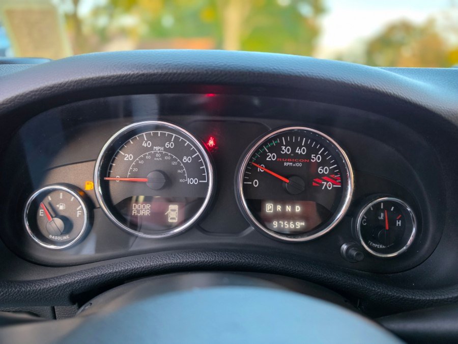 Used 2016 Jeep Wrangler Unlimited Rubicon AWD/4WD image 21
