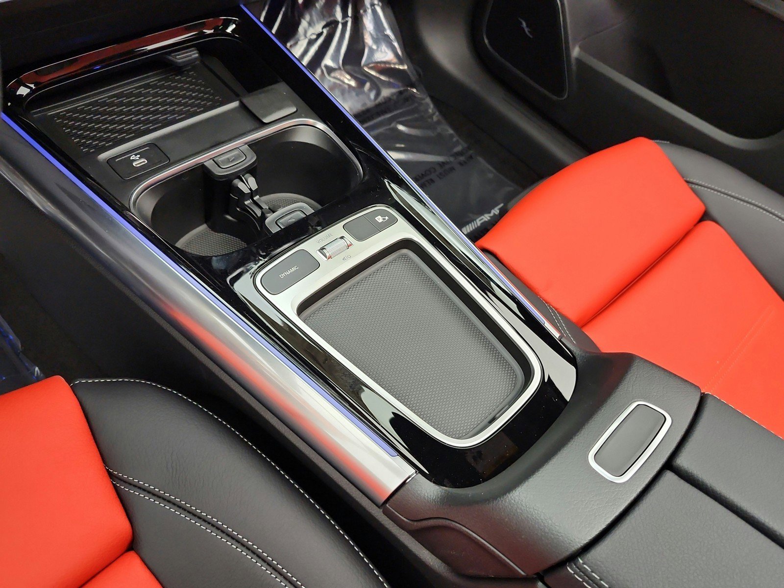 New 2026 Mercedes-Benz GLA 35 AMG 4MATIC image 10