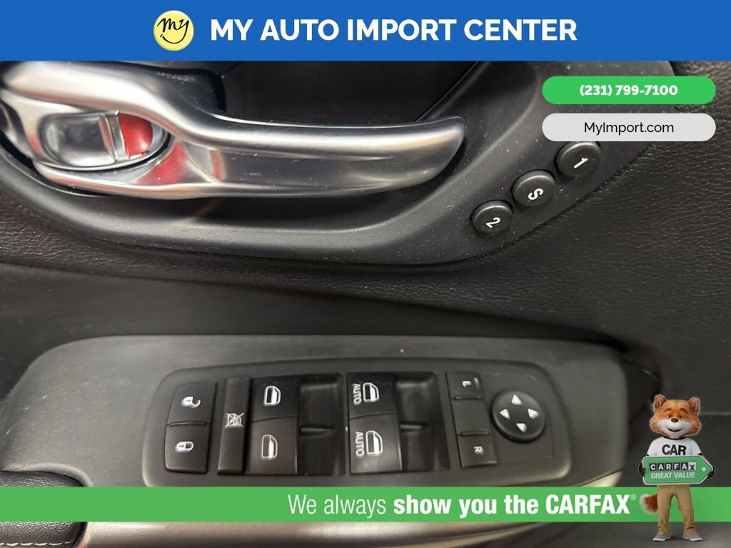 Used 2019 Jeep Cherokee Limited w/ Trailer Tow Group image 11