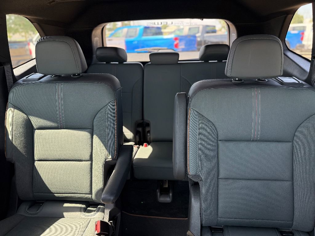 Certified 2024 GMC Acadia AT4 image 10