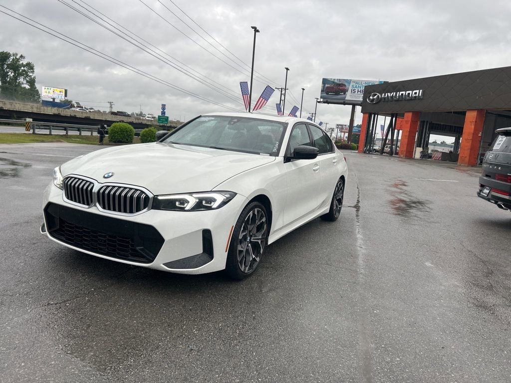 Used 2025 BMW 330i Sedan w/ M Sport Package RWD image 6