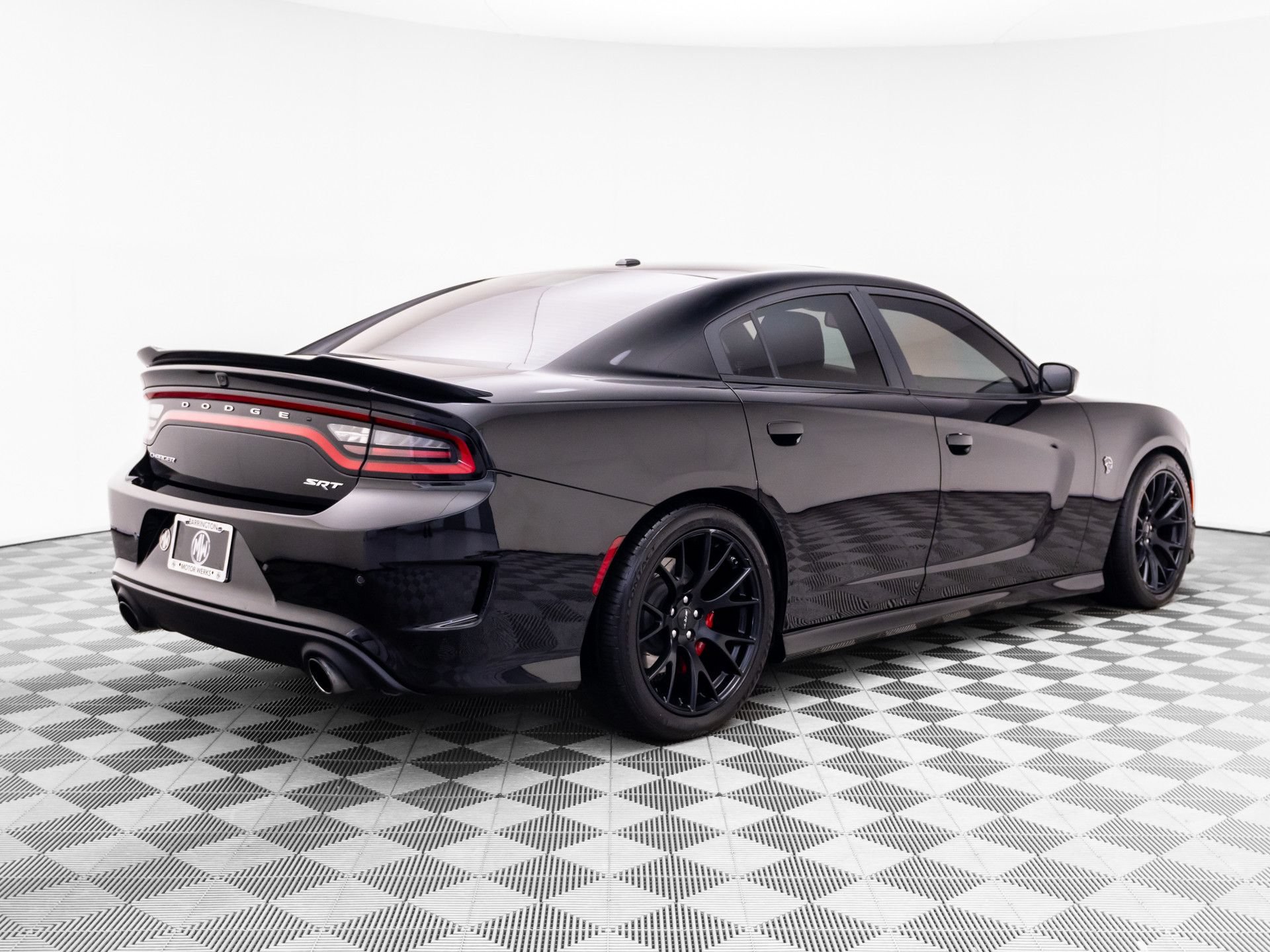 Used 2015 Dodge Charger SRT Hellcat w/ Harman/Kardon Audio Group RWD image 5