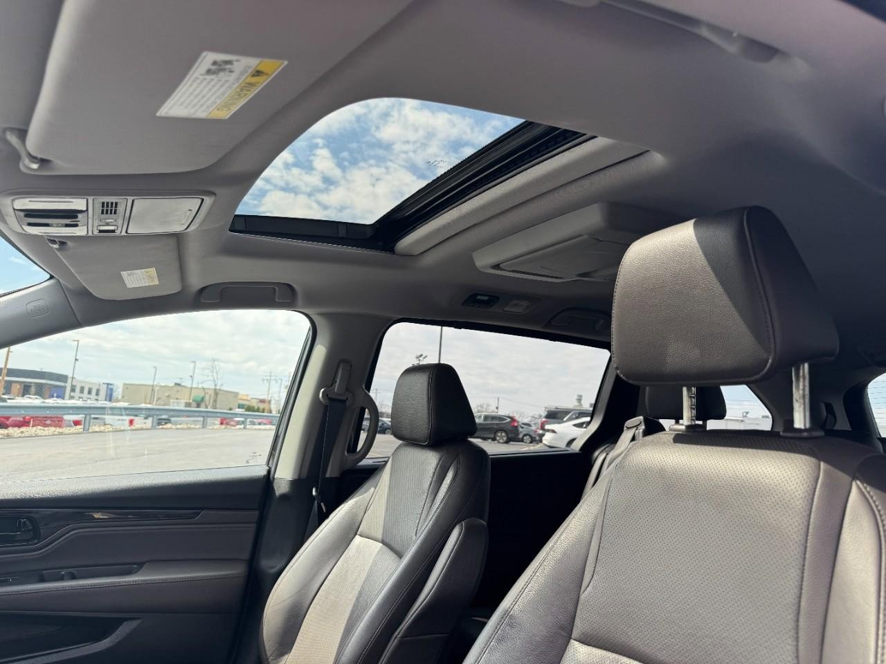 Used 2018 Honda Odyssey Elite image 21