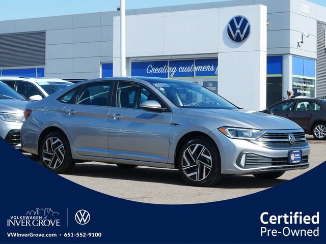 Certified 2022 Volkswagen Jetta SEL image 1