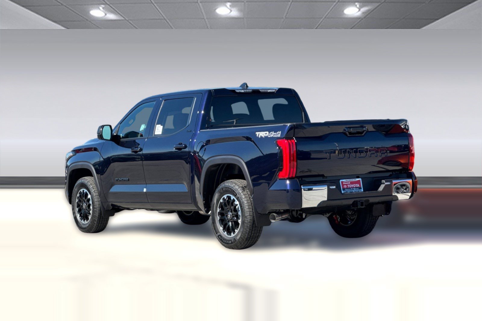 New 2026 Toyota Tundra SR5 AWD/4WD image 3