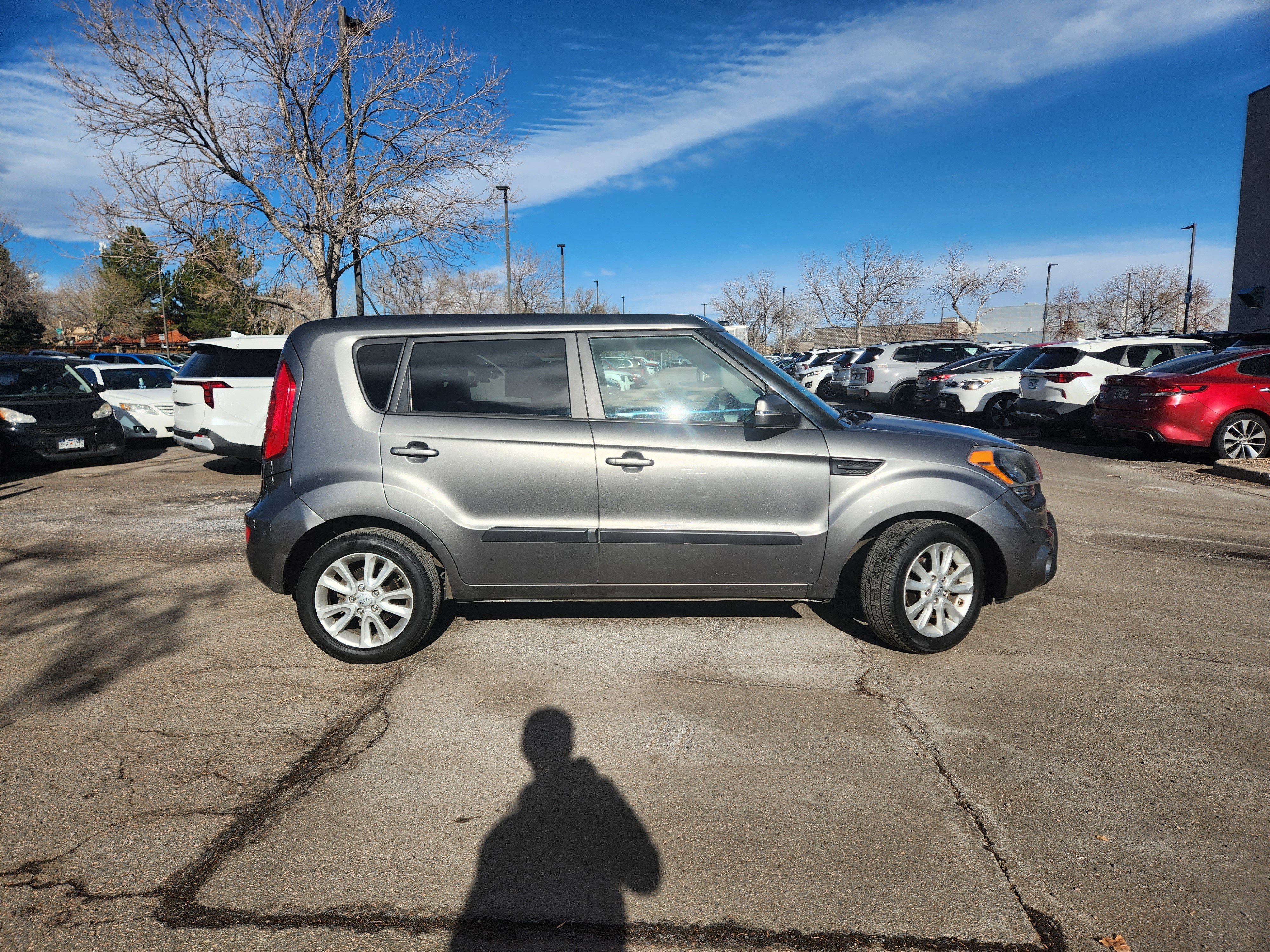 Used 2013 Kia Soul + w/ Audio Pkg image 2