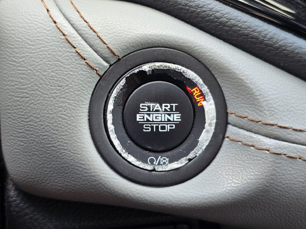 Used 2021 Dodge Durango R/T w/ Technology Group RWD image 35