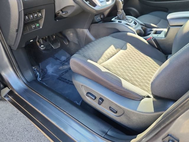 Used 2019 Nissan Rogue SV FWD image 20