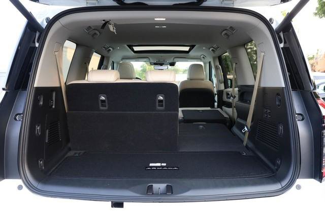 New 2026 Nissan Armada Platinum AWD/4WD image 8