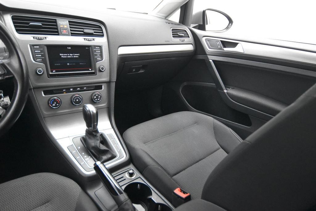 Used 2016 Volkswagen Golf S FWD image 28