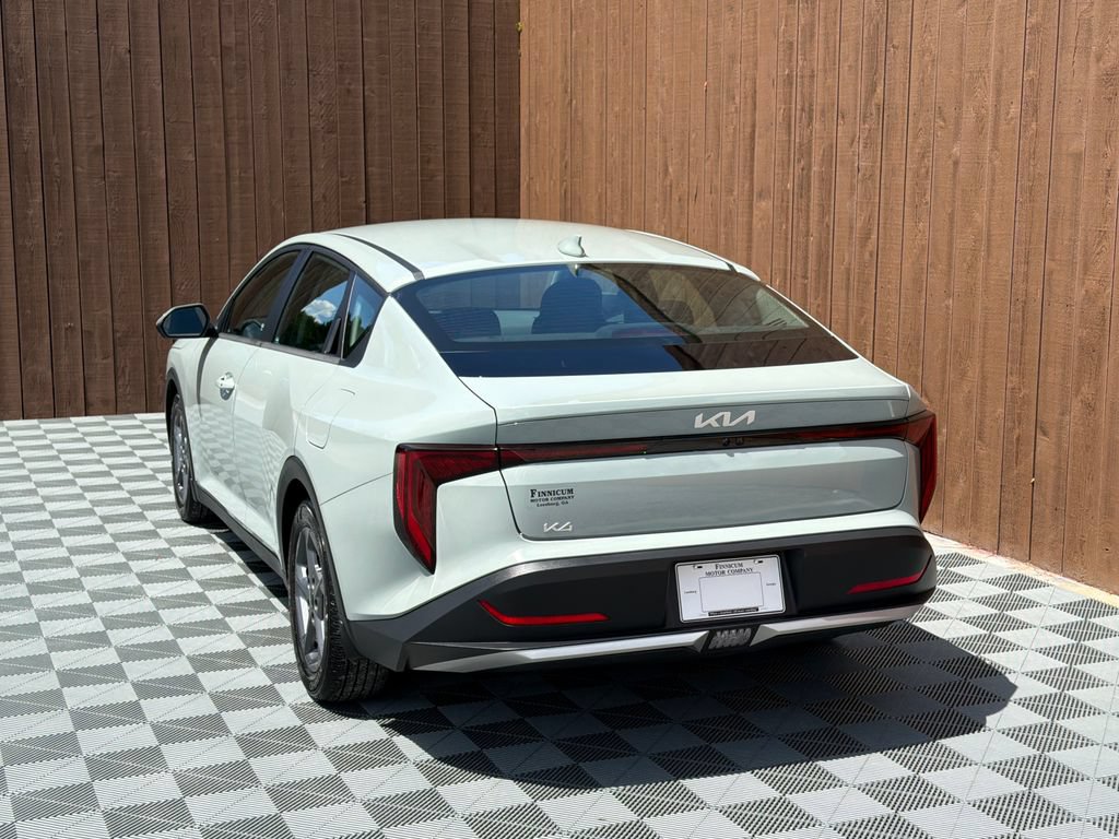 Used 2025 Kia K4 FWD image 16
