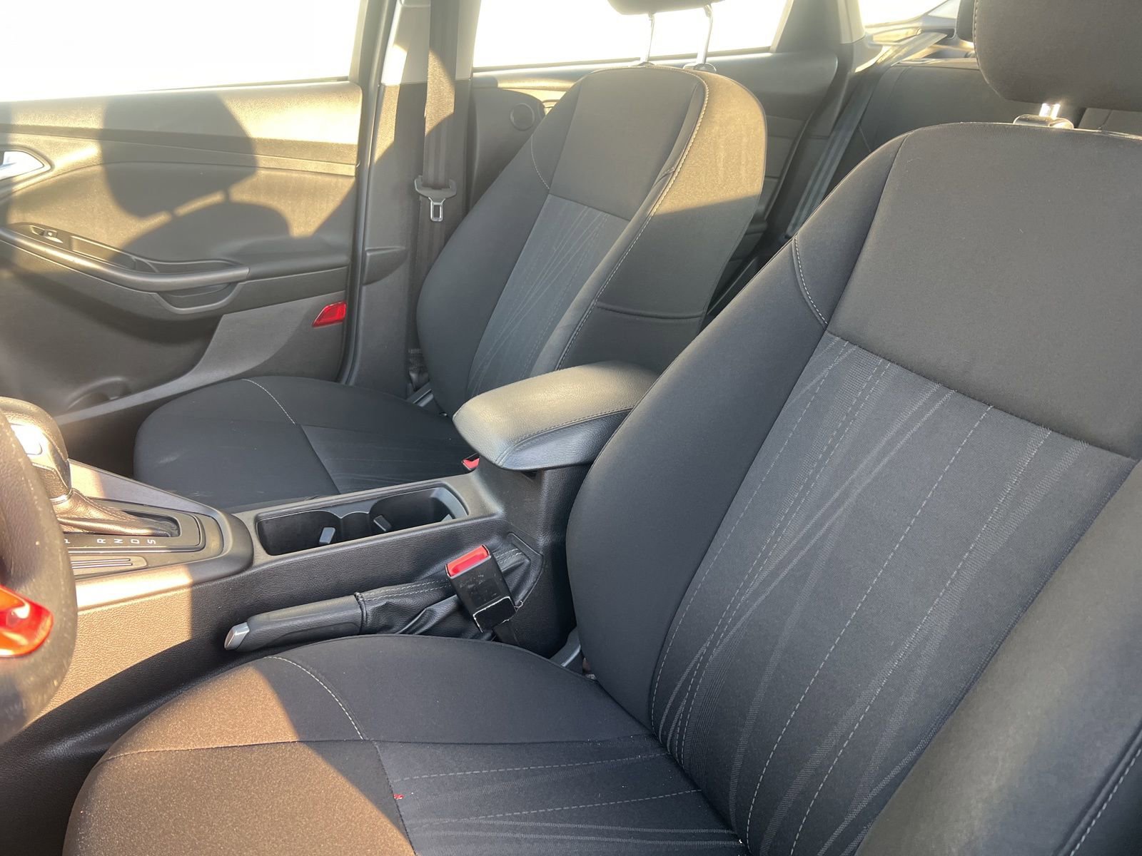 Used 2017 Ford Focus SEL image 8