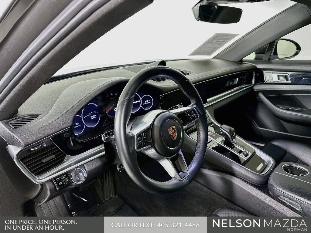 Used 2018 Porsche Panamera RWD image 10