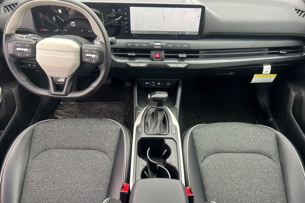 Used 2025 Kia K4 GT-Line image 10