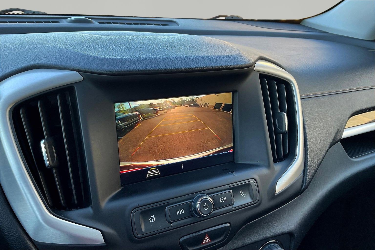 Used 2019 GMC Terrain SLE w/ Driver Convenience Package AWD/4WD image 14