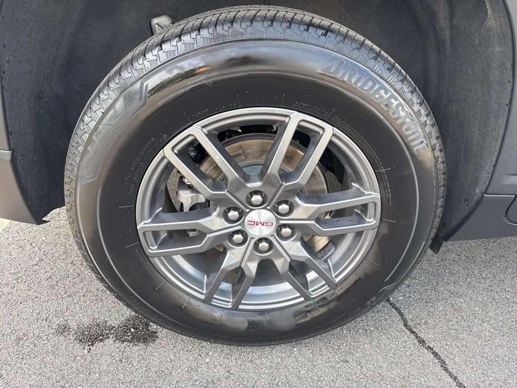 Used 2025 GMC Acadia Elevation FWD image 33