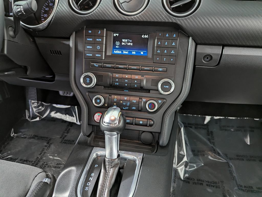 Used 2018 Ford Mustang EcoBoost image 17