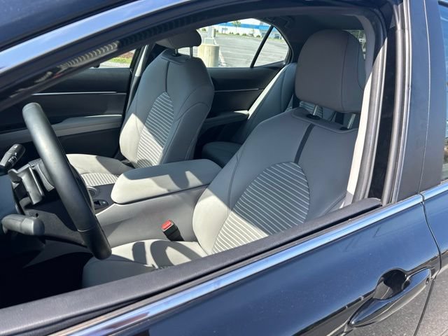 Used 2024 Toyota Camry SE AWD/4WD image 17