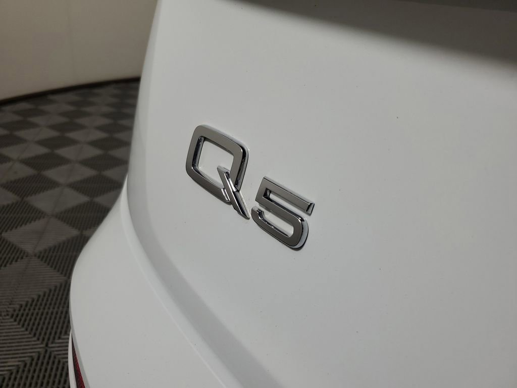 Used 2024 Audi Q5 2.0T Premium w/ Convenience Package AWD/4WD image 8
