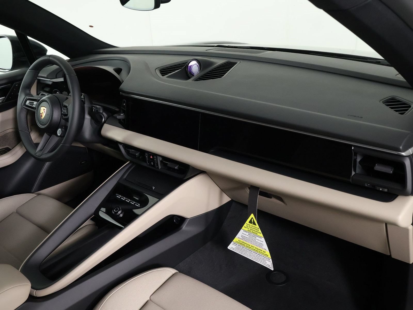 New 2026 Porsche Macan Electric RWD image 15