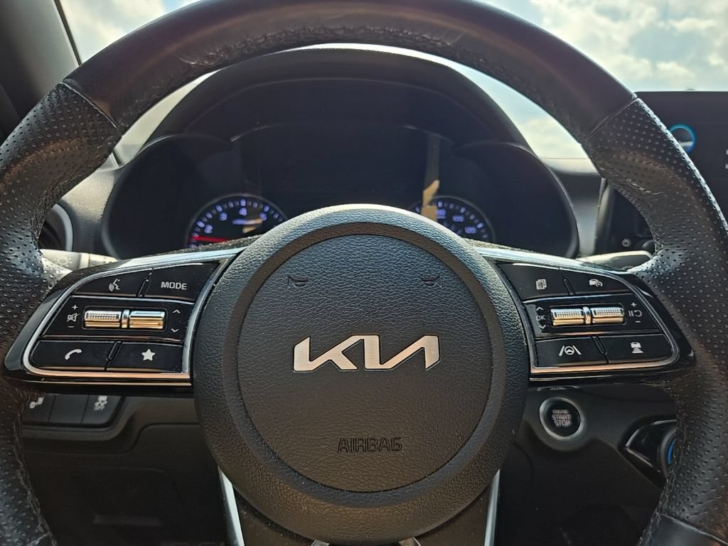 Certified 2023 Kia Forte GT-Line w/ GT-Line Premium Package FWD image 15