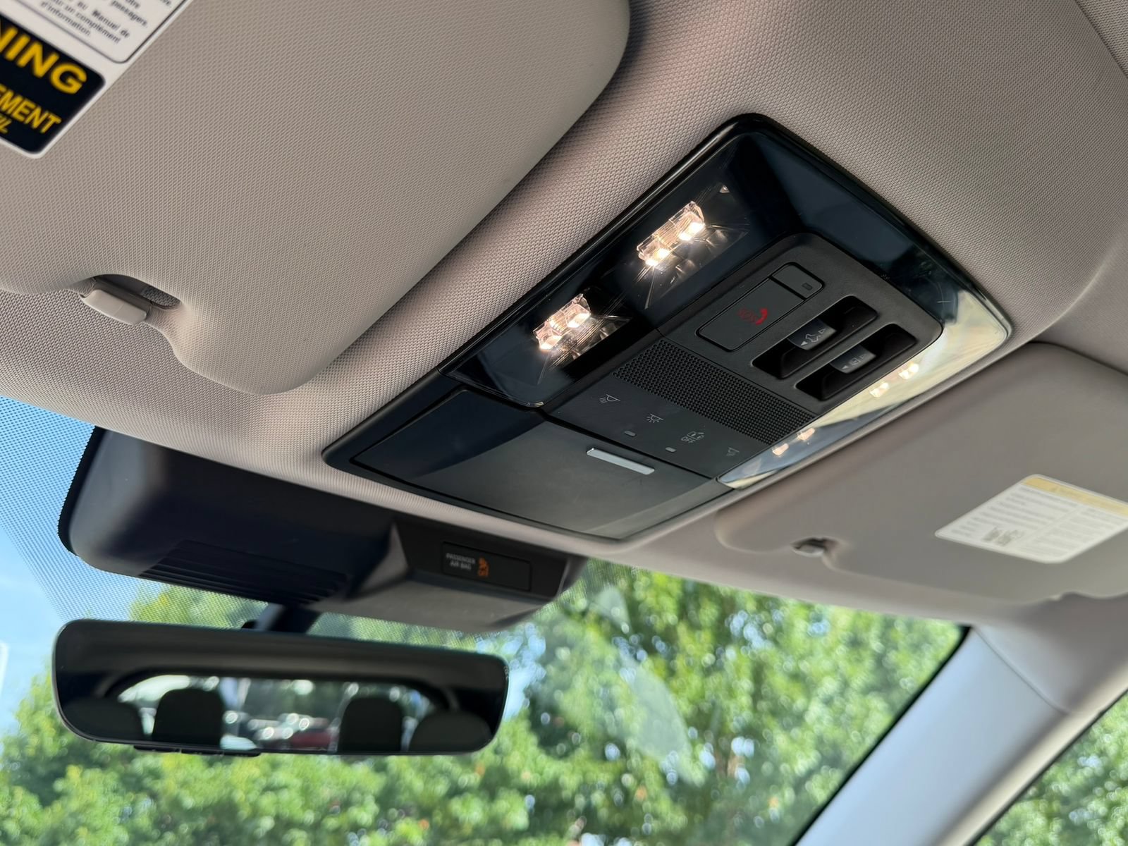 Used 2025 Mitsubishi Outlander SEL FWD image 23