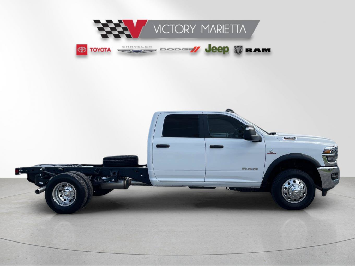 New 2026 RAM 3500 Big Horn AWD/4WD image 6
