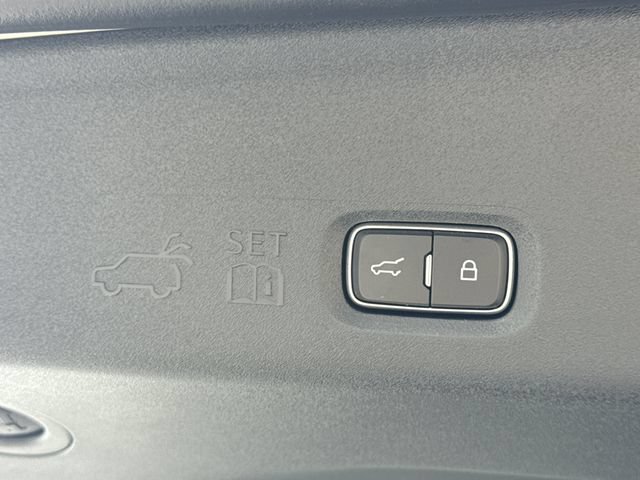 New 2027 Lincoln Navigator Reserve AWD/4WD image 18