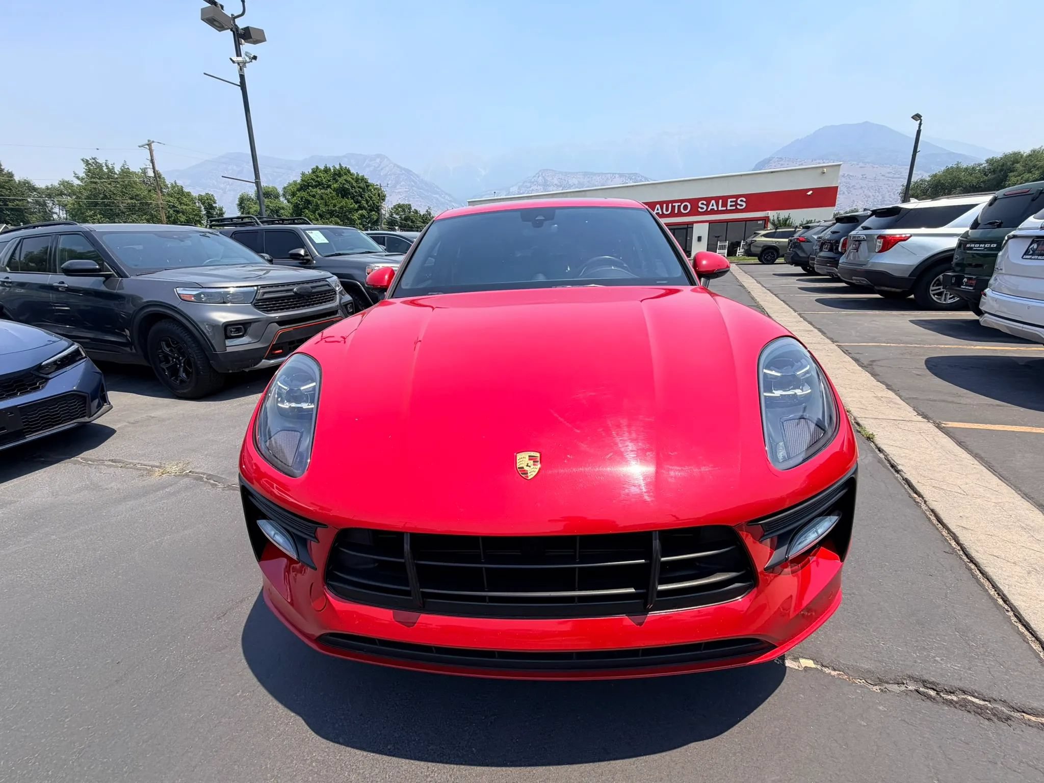 Used 2020 Porsche Macan GTS w/ Sport Chrono Package AWD/4WD image 9