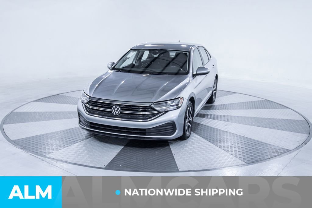 Used 2024 Volkswagen Jetta S image 2