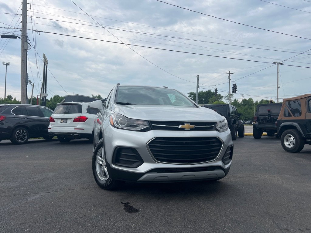 Used 2018 Chevrolet Trax LT w/ LT Convenience Package image 5