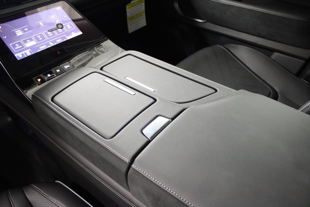New 2025 INFINITI QX80 Luxe AWD/4WD image 30