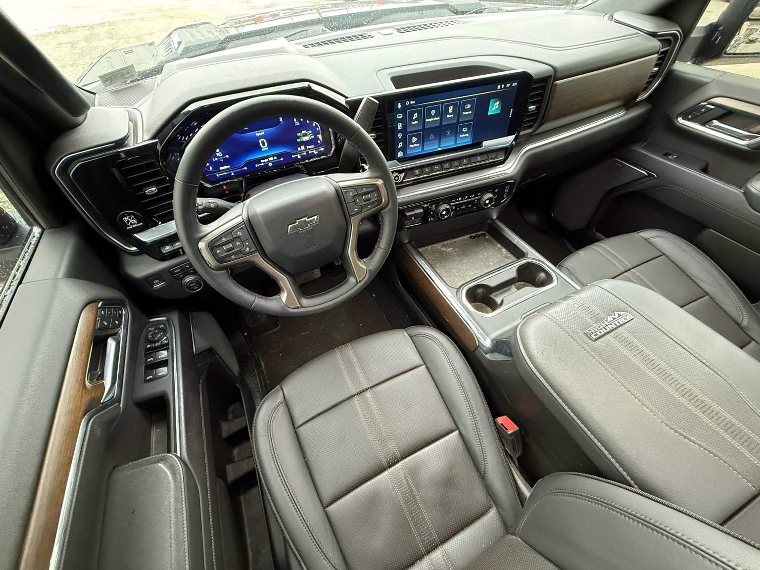 Used 2024 Chevrolet Silverado 2500 High Country w/ Midnight Edition image 10