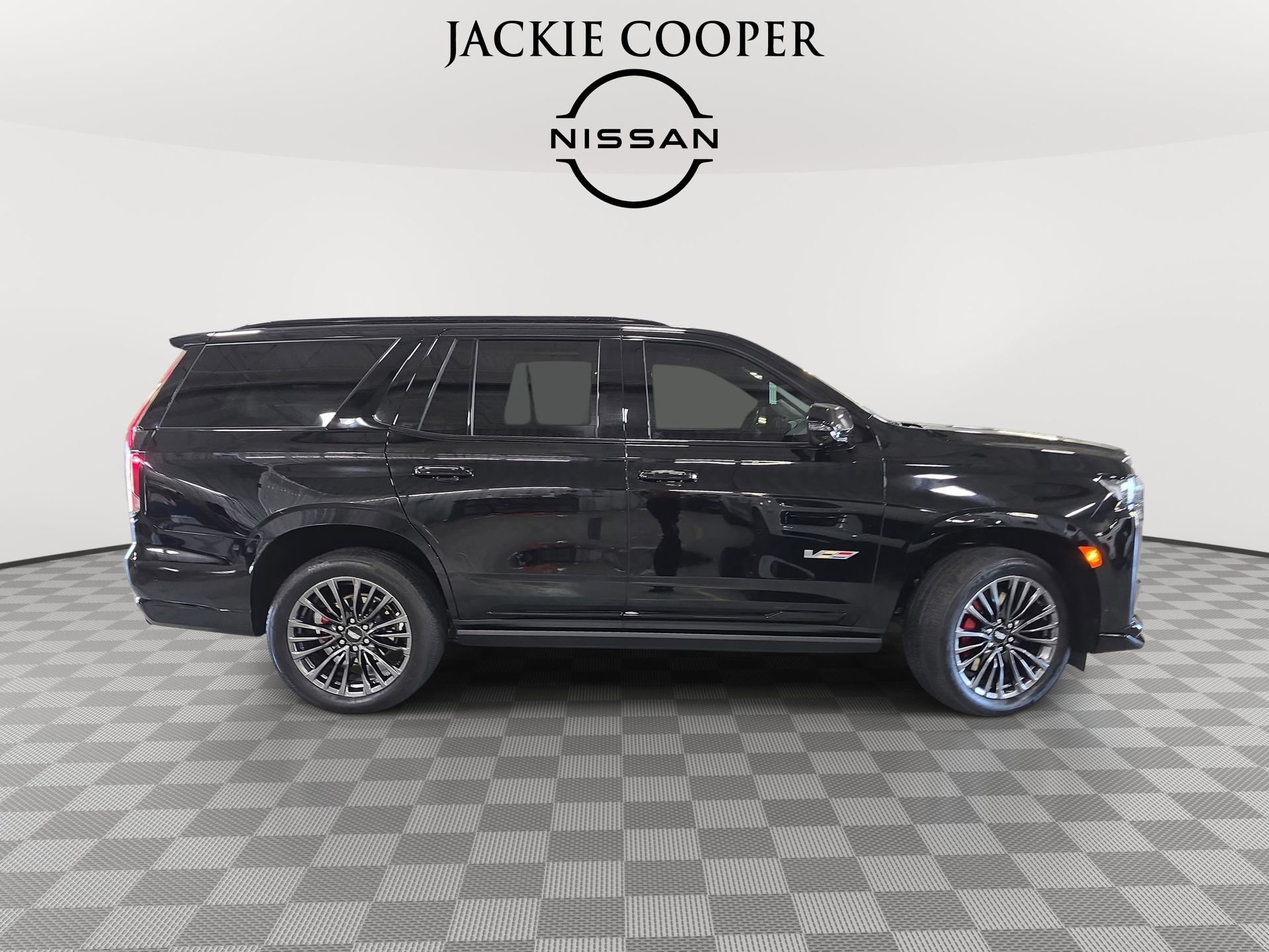 Used 2023 Cadillac Escalade V AWD/4WD image 4