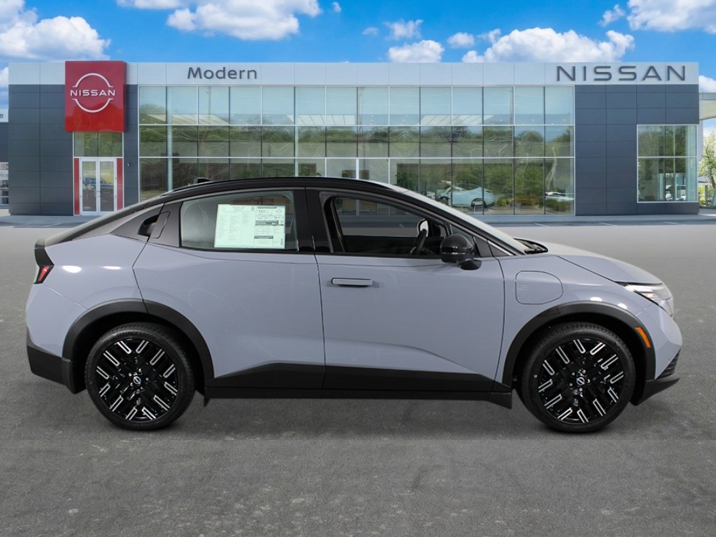 New 2026 Nissan Leaf Platinum+ w/ Cargo Package (Platinum+) image 6