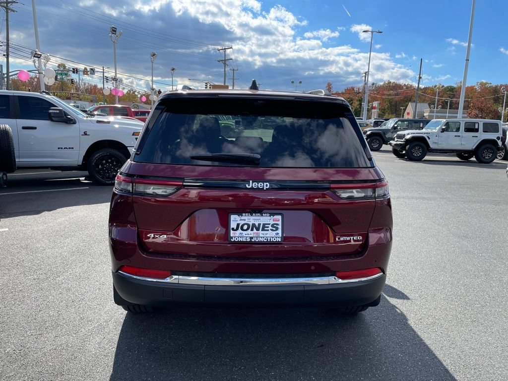 New 2025 Jeep Grand Cherokee Limited w/ Luxury Tech Group II AWD/4WD image 6