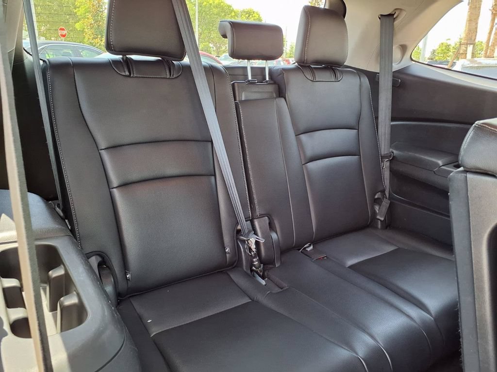 Used 2020 Honda Pilot Touring image 17