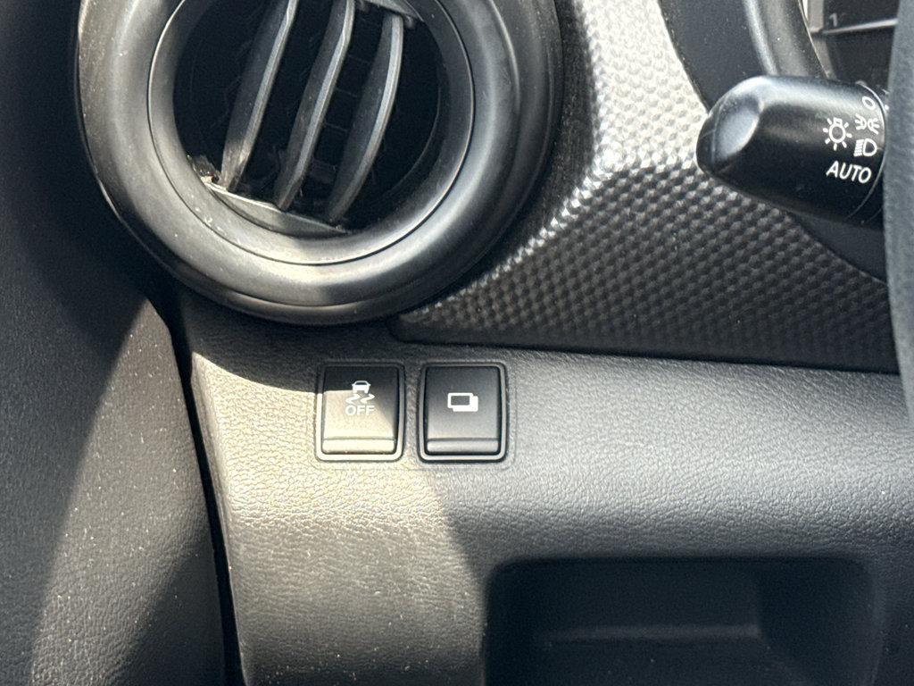 Used 2018 Nissan Kicks S FWD image 24