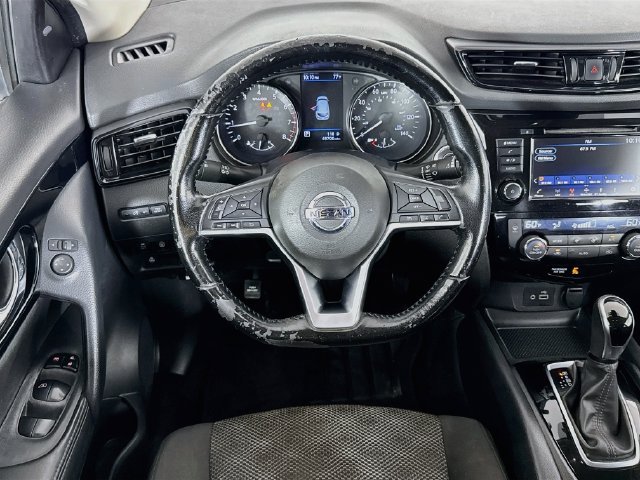 Used 2021 Nissan Rogue Sport SV FWD image 14